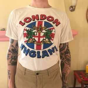 Gorgeous Vintage London England T-shirt